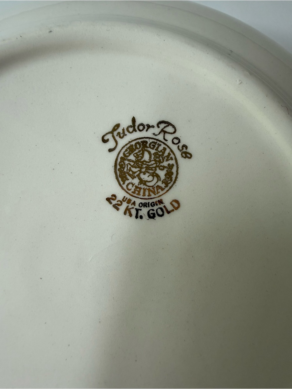 Tudor Pink Rose Floral Serving Bowl with Gold Trim - Picture 2 of 3